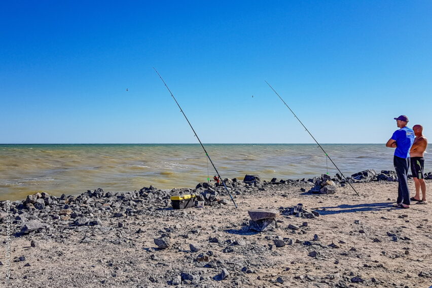 Рыбалка на Азовском море рядом с лиманом