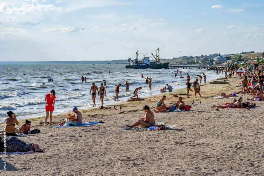 Пляж на Лисках в Бердянске