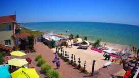 Пляж и Азовское море с пансионата «SanaGold»